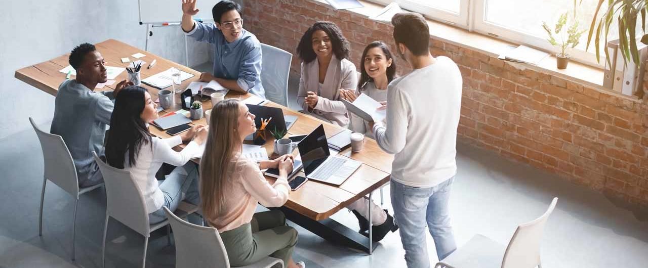 Equipe profissional trabalhando